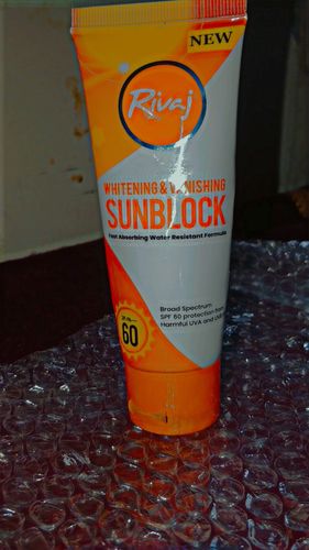 Customer photo review of Sunblock Whitening & Vanishing SPF60 (40ml)