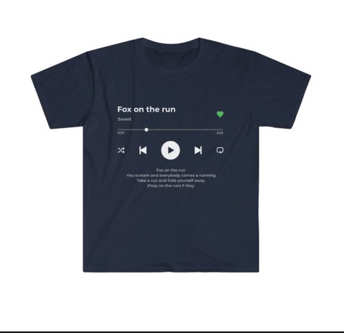 Customer photo review of Your Favorite Song T-Shirt Music Player