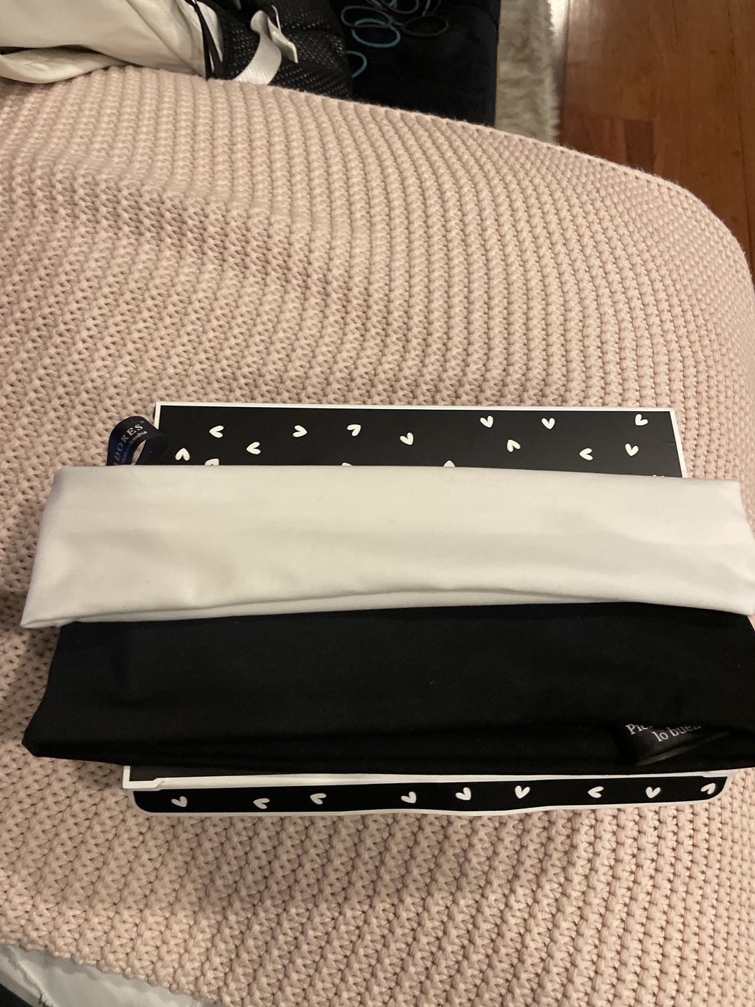 Customer photo review of Banda Aesthetic