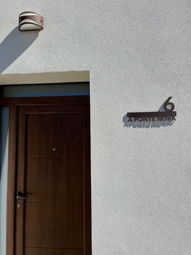 Customer photo review of Numero civico e testo sagomato modello Line 02 Acrilico