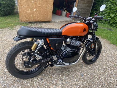 Customer photo review of Sacoche latérale cuir Noir pour Royal Enfield