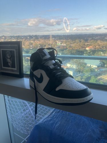 Customer photo review of Nike Air Jordan 1 Mid 'Armory Navy'