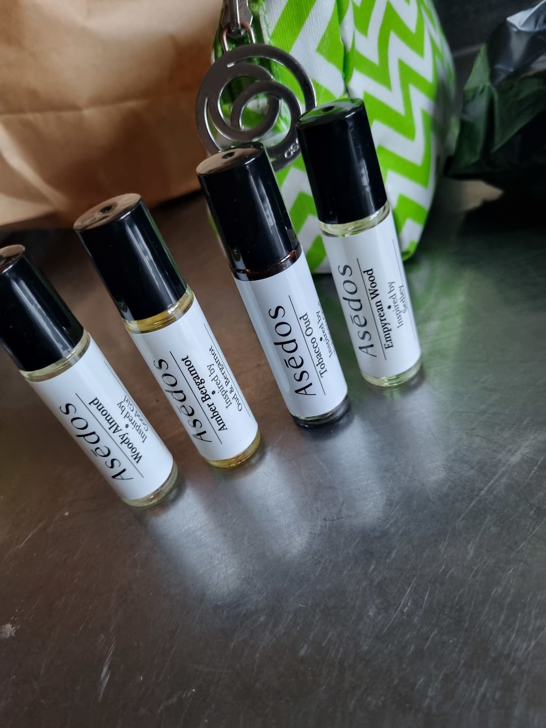 Customer photo review of WOODY ALMOND PERFUME OIL