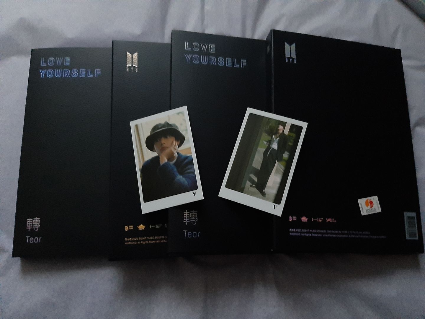 Customer photo review of BTS - 3RD FULL ALBUM LOVE YOURSELF 轉 TEAR