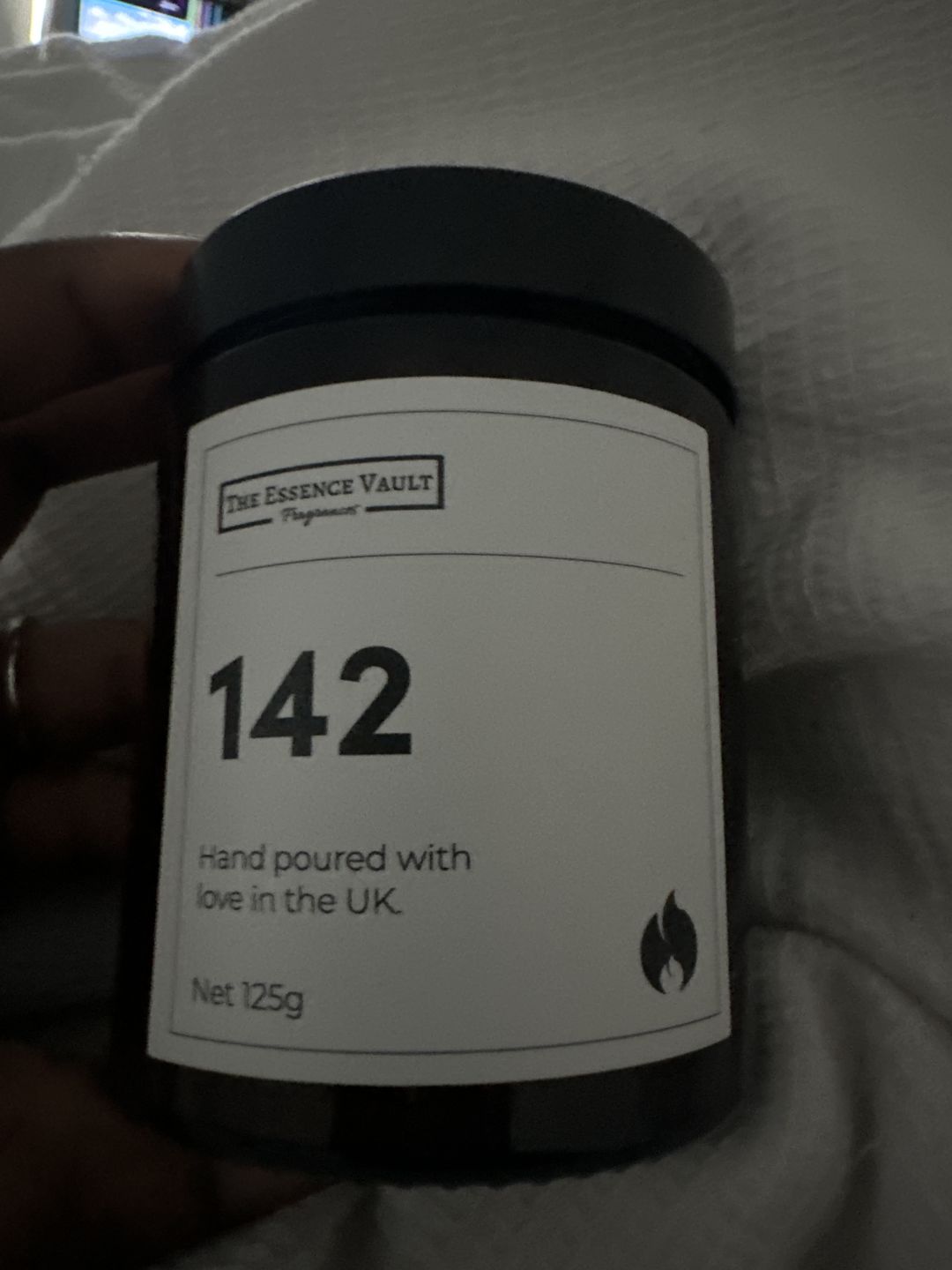 Customer photo review of Inspired By Pomegranate and Noir - 142 - 25 Hour Candle