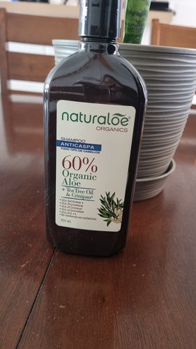 Customer photo review of Shampoo Anticaspa con Aloe & Aceite de Tea Tree 350 ml