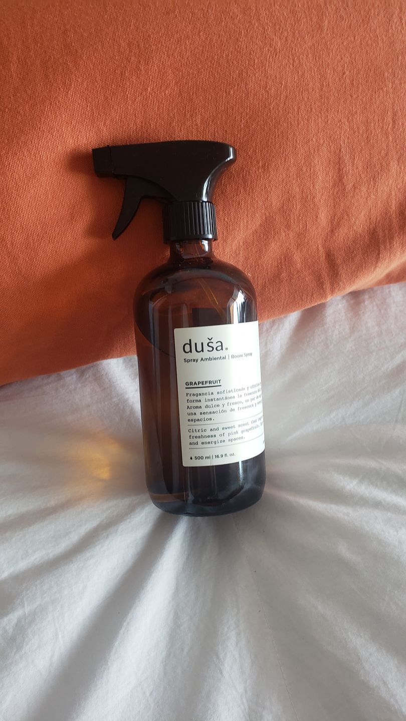 Customer photo review of Grapefruit - Aromatizante en Spray |  Para Telas y Ropa de Cama | Eliminador de olores en Spray - 500ml