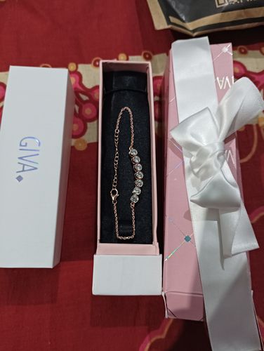 Customer photo review of Rose Gold Bubble Bracelet