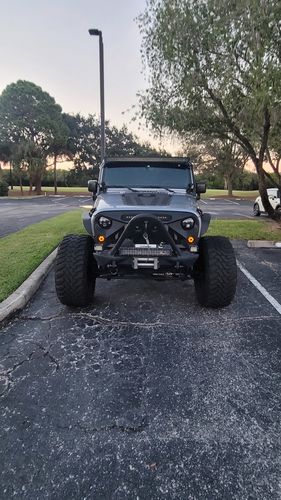 Customer photo review of Gladiator Grille w/ LED Off-Road Lights & Smoked Star Turn Lights Combo for 07-18 Wrangler JK