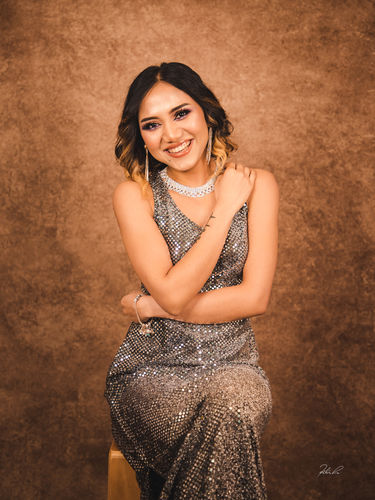 Customer photo review of Kate Old Master Abstract Texture Dark Brown Backdrop for Photography