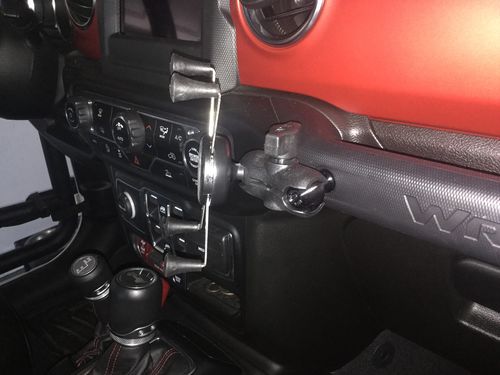 Customer photo review of JL/JLU Grab Bar Ball Mount