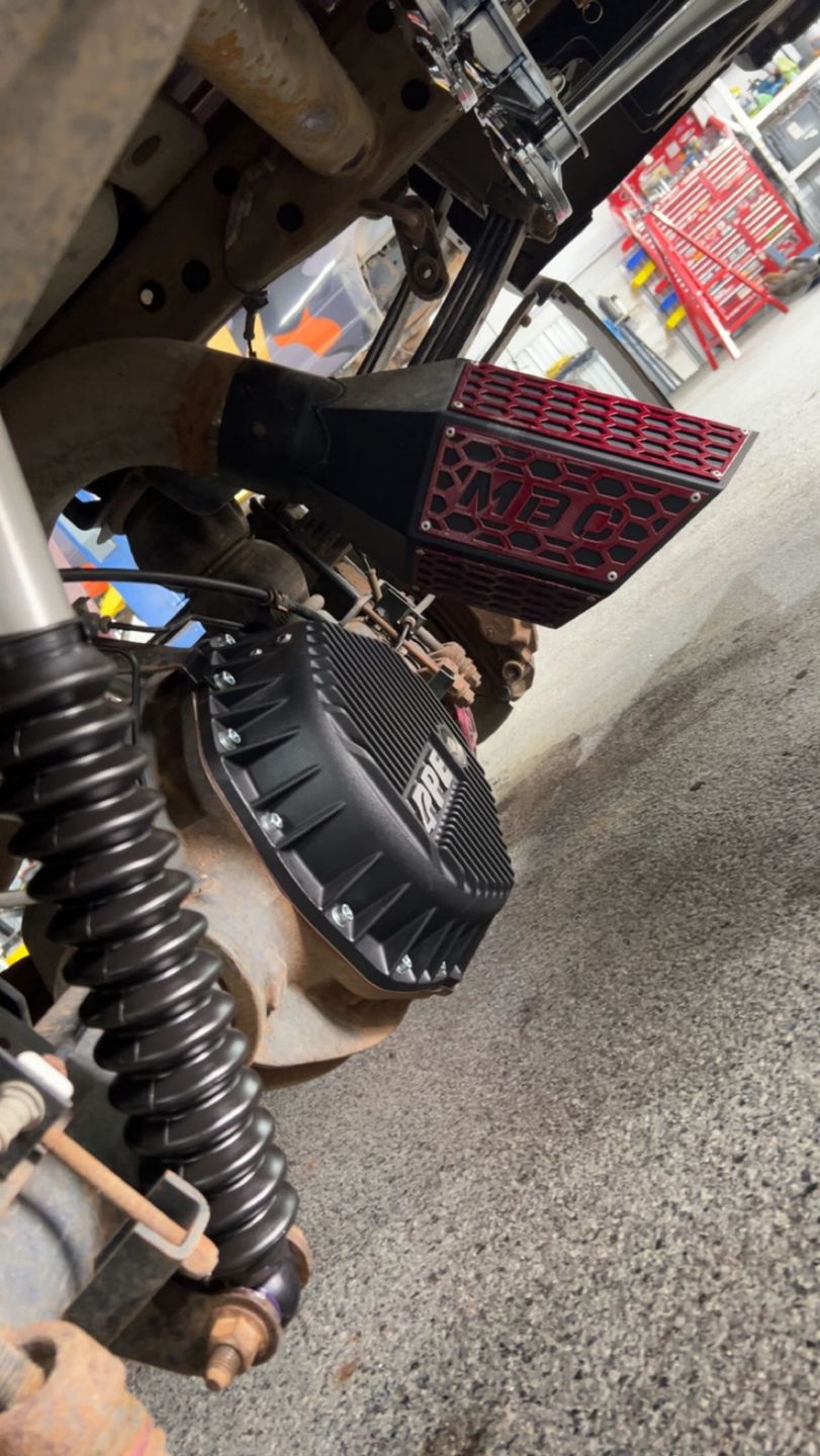 Customer photo review of 2001-2019 Cummins/ Duramax HD Rear Differential Cover (138051010)