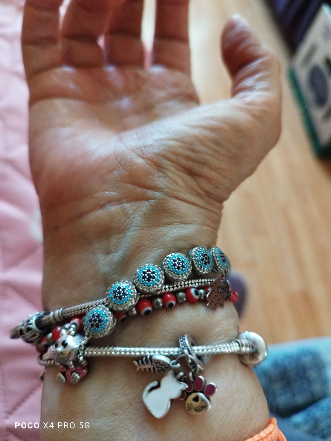 Customer photo review of Charm de Meow ''Gatito''