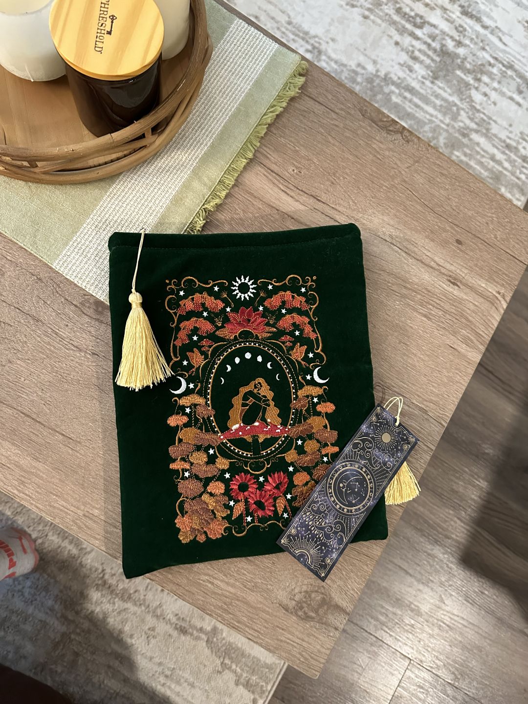Customer photo review of Wonderland Book & iPad Sleeve
