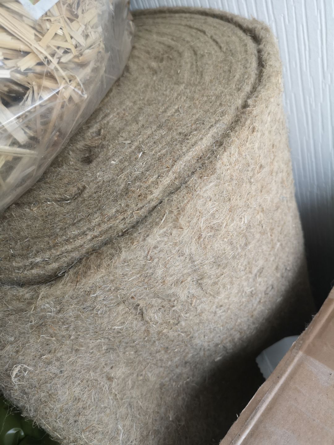 Customer photo review of Nagerteppich aus 100% Hanf auf Rolle mit 25m Länge, 60cm Breite, 5mm dick
