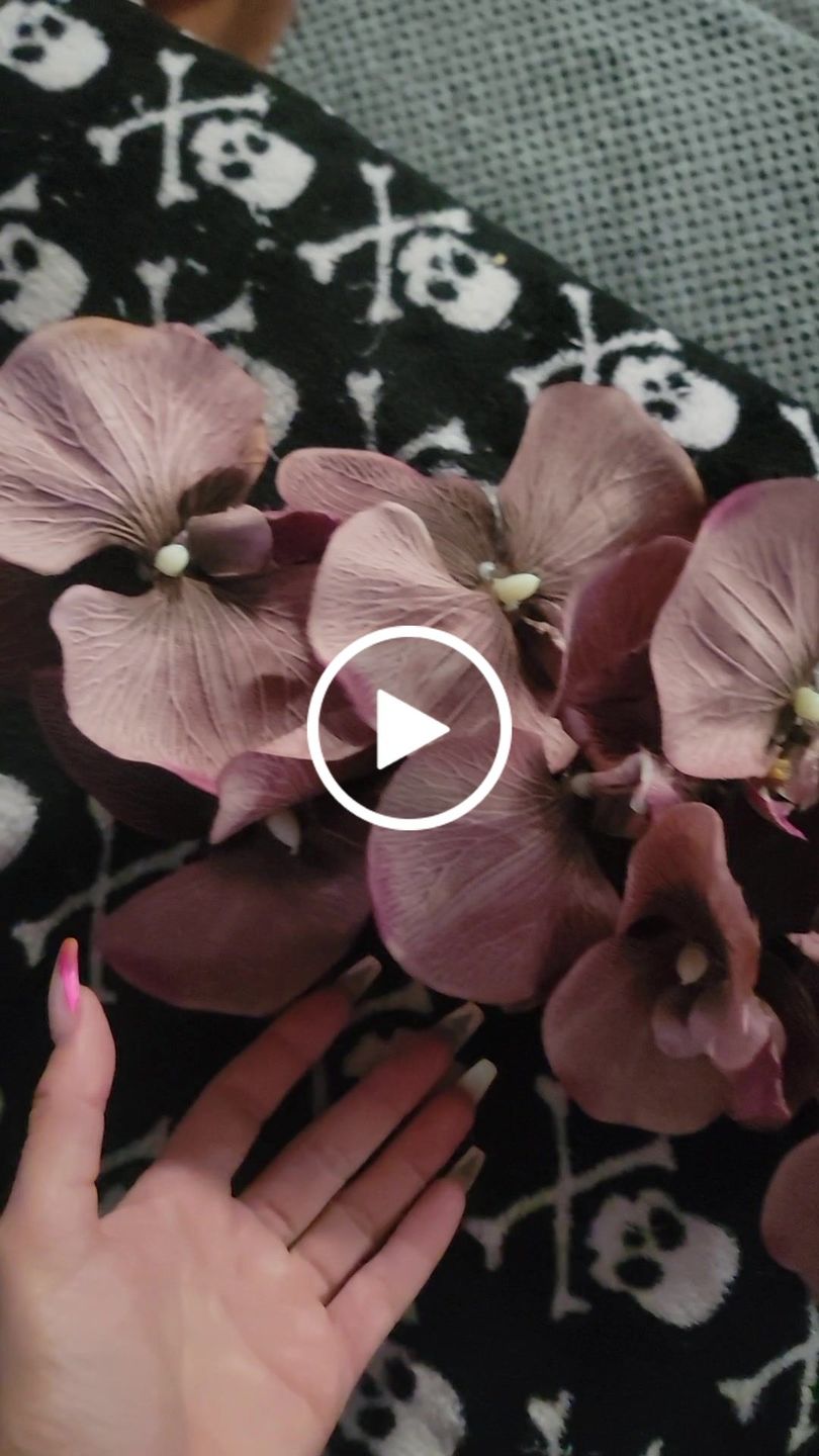 Customer video review of Bulk 37" Phalaenopsis Orchids Long Stem Silk Flowers Wholesale