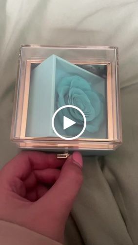 Customer video review of Eternal Rose Box - W/ Engraved Necklace & Real Rose.