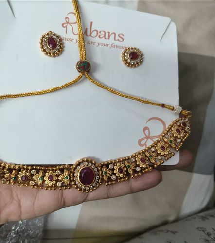 Customer photo review of Rubans 24K Gold Plated Handcrafted Ruby Stone Temple Choker Set