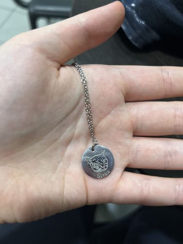 Customer photo review of Ogrlica: Pet Portrait