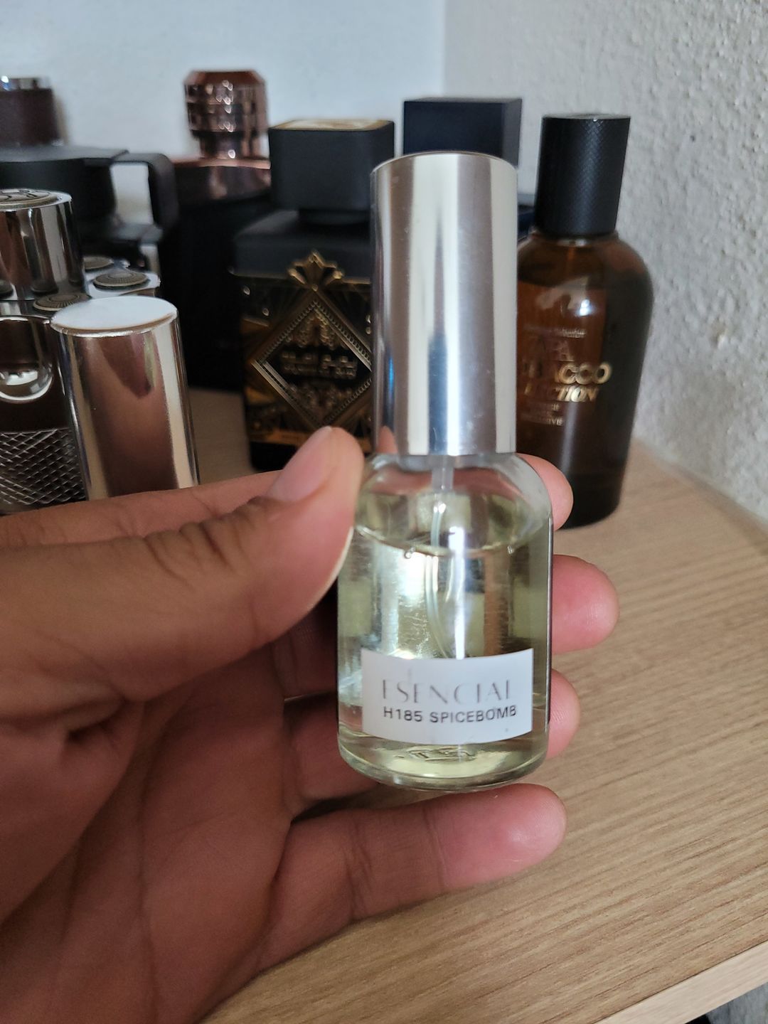 Customer photo review of H185 Inspirado en: Spicebomb - Viktor & Rolf