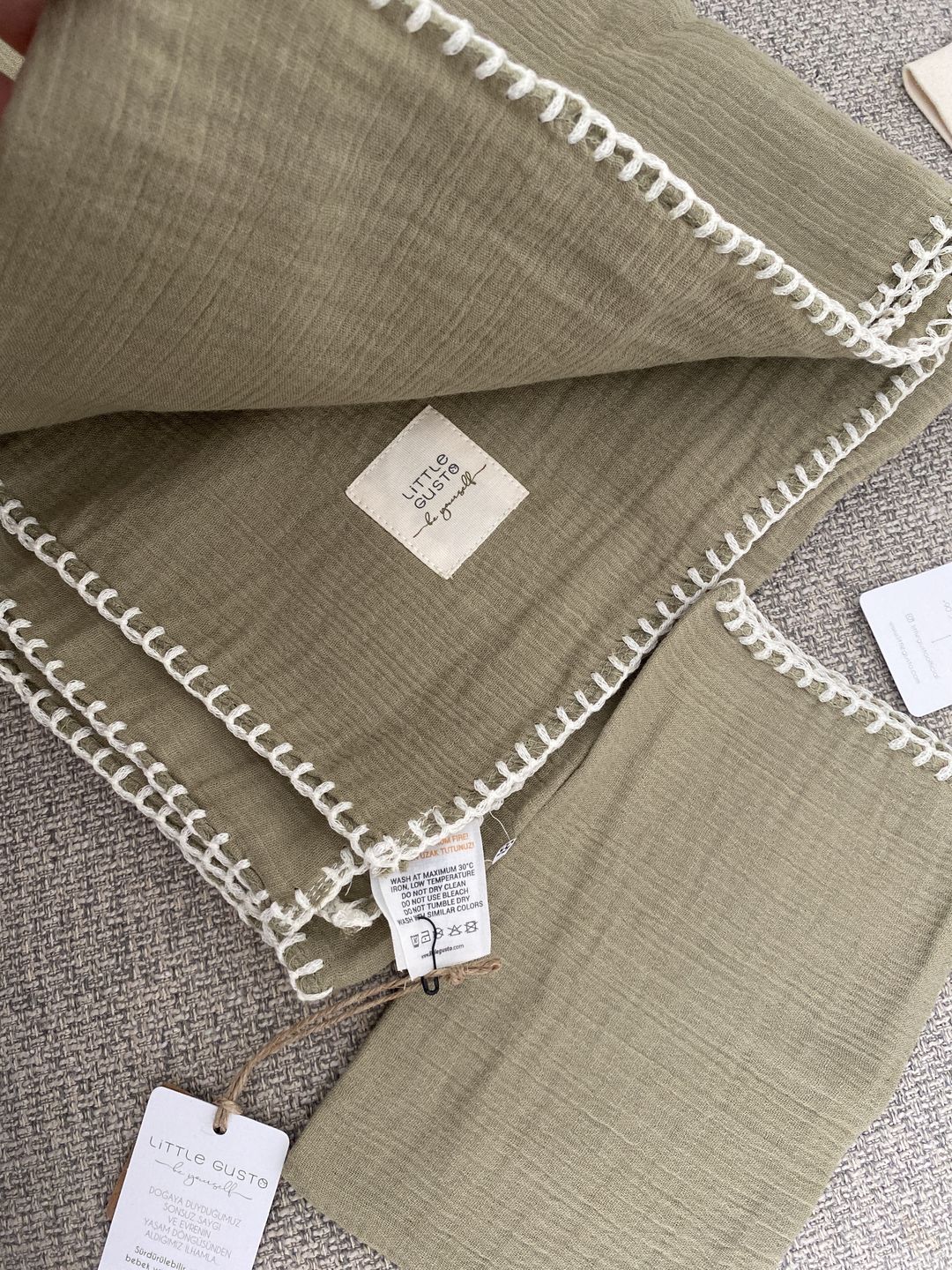 Customer photo review of Bebek Müslin Bezi Örtü ve Kese Set Organik Pamuk 120 cm Haki