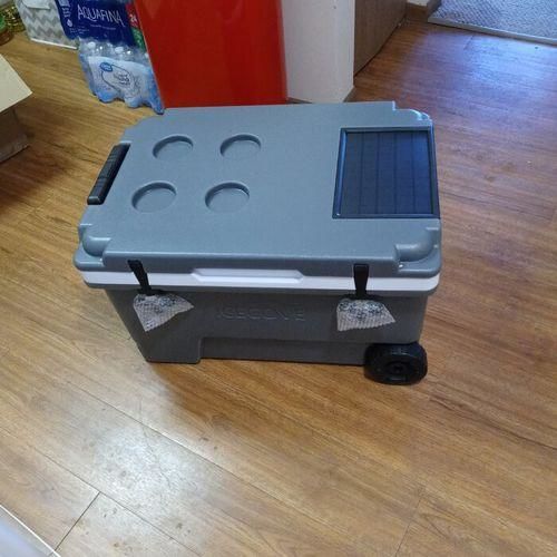 Customer photo review of Sunjoy 60-Quart Insulated Beach Ice Chest Solar Cooler with Wheels and Handles