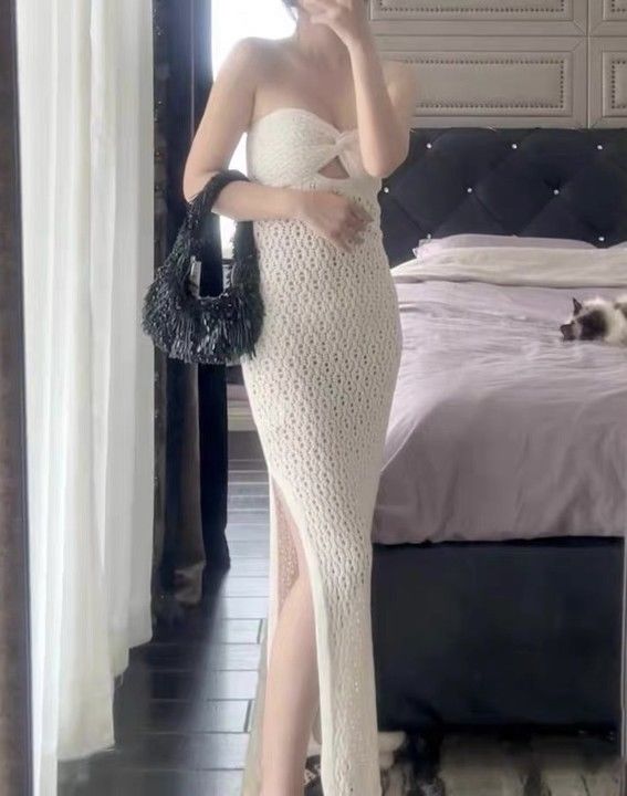 Customer photo review of Belleza Women’s Crochet Maxi Dress