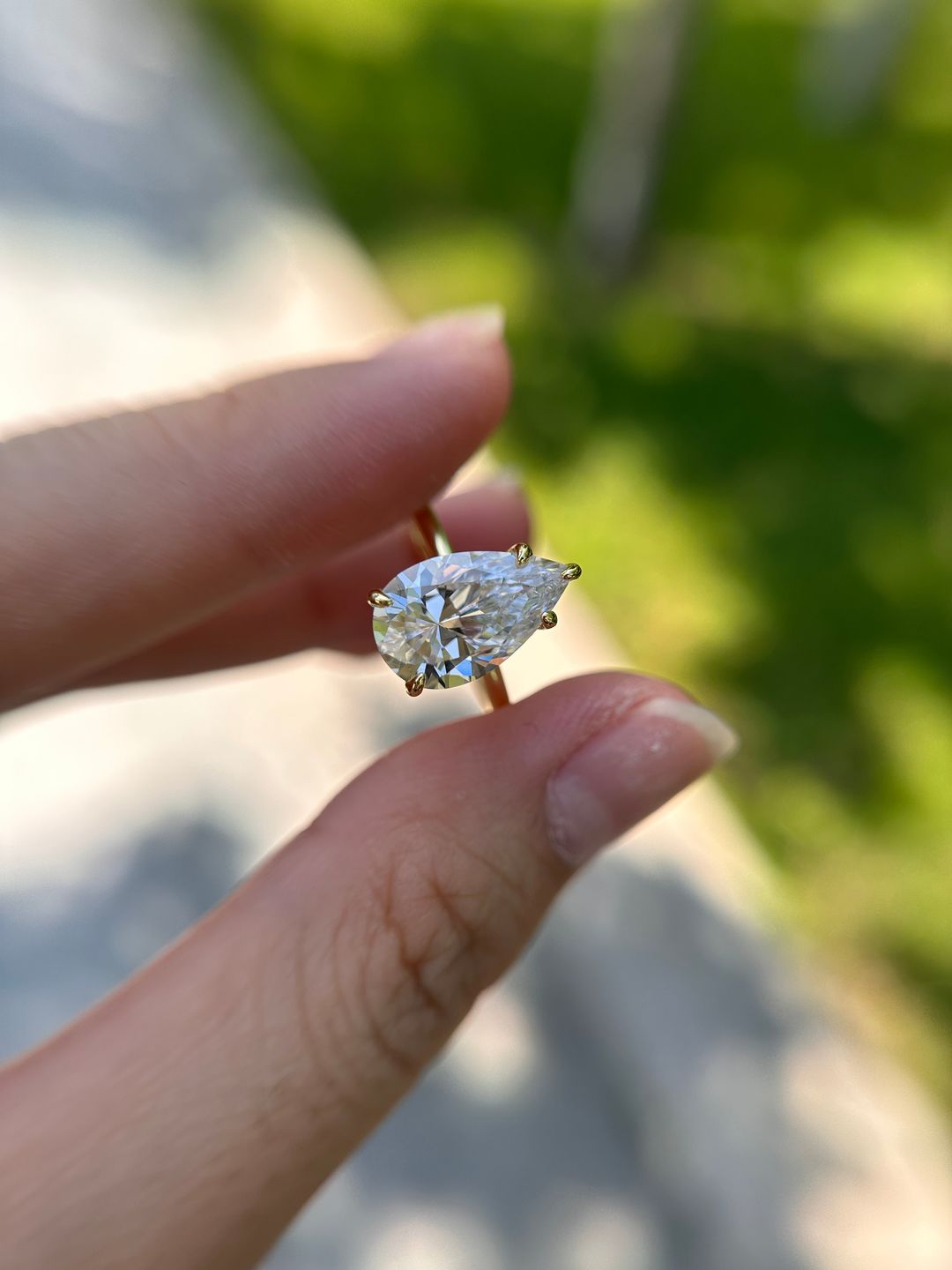 Customer photo review of S925 Classic 2.5~4.5 Carat Pear Cut Engagement Ring In Sterling Silver Everyday Wearable Ring