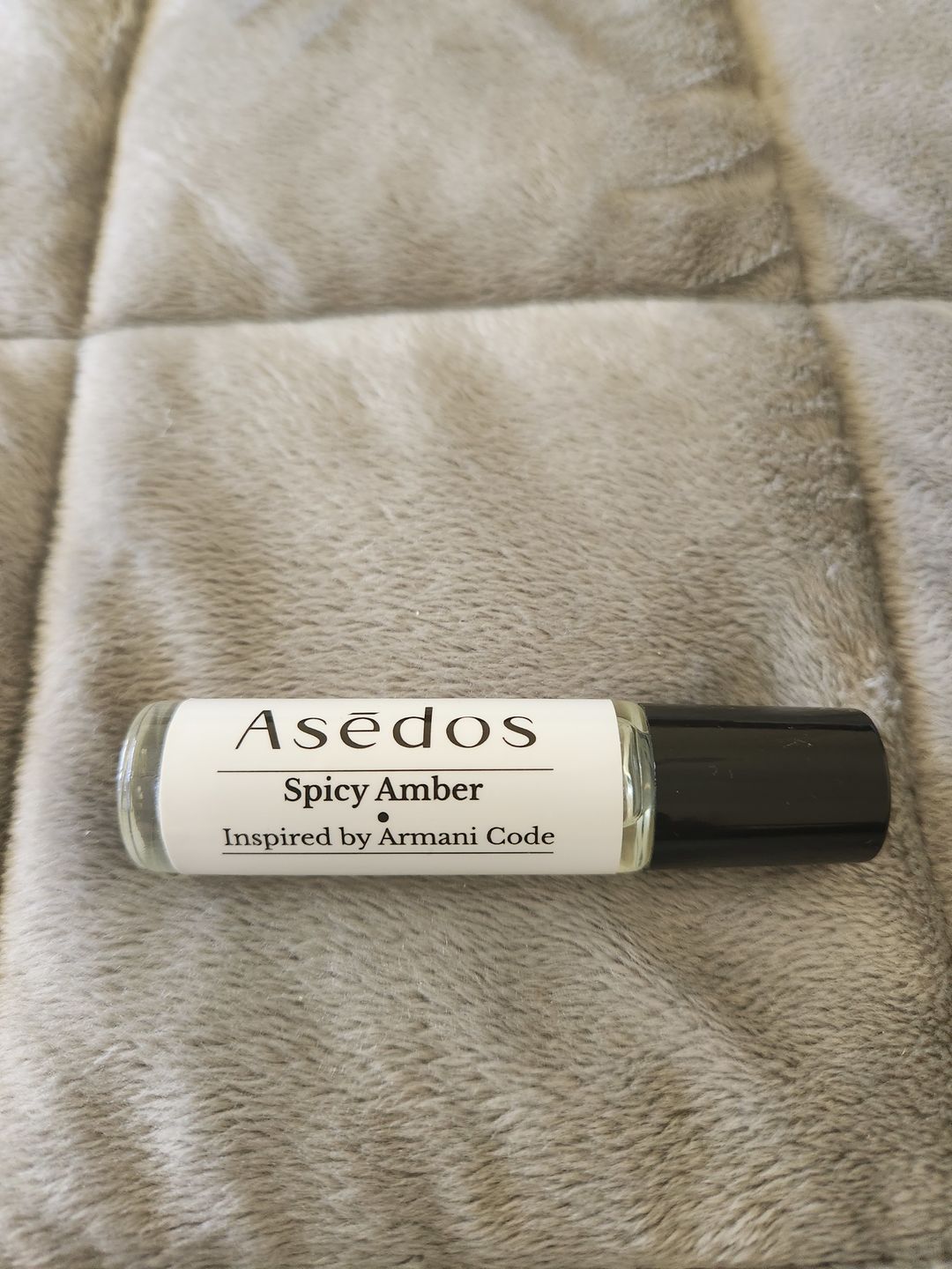 Customer photo review of SPICY AMBER PERFUME OIL