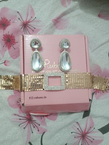 Customer photo review of Rubans Gold Plated Mesmerizing Drop Polki Earrings