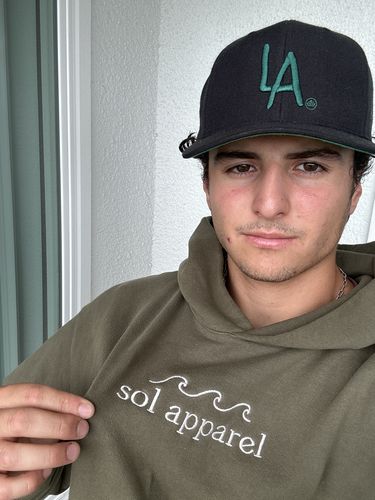 Customer photo review of Wave Hoodie Army Green