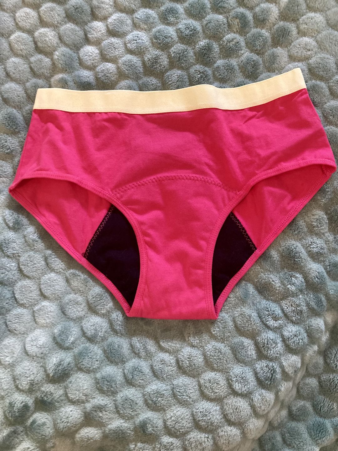 Customer photo review of Culotte Menstruelle Ados Victoire - Edition Limitée