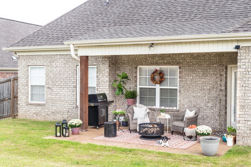 Customer photo review of SUNJOY 30 Inch Steel Backyard Wood Burning Fire Pit with Spark Screen and Fire Poker