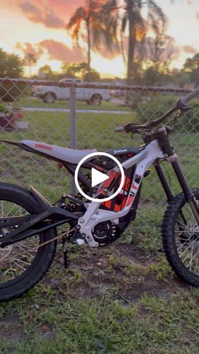 Customer video review of Custom Seat Cover: Sur-Ron X Light Bee