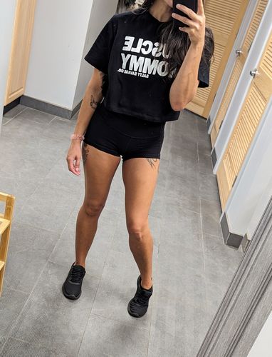 Customer photo review of Salty Savage Ladies "MUSCLE MOMMY" Performance Crop Tee