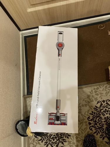 Customer photo review of Aspirateur Balai à Main Sans fil V17 Puissant 26,5Kpa Silencieux Double Brosses 4en1 0,6L