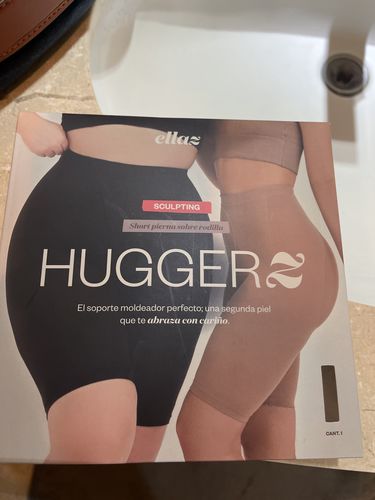 Customer photo review of Short Sobre Rodilla Puente Abierto Sculpting