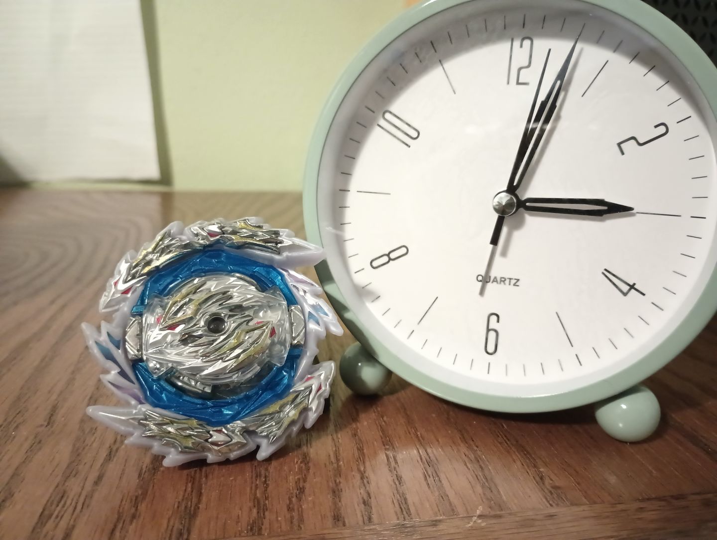 Customer photo review of TakaraTomy Guilty Longinus Kr.MDs-2 / Luinor Burst DB Beyblade B-189