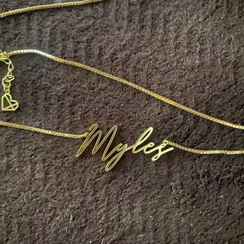Customer photo review of DAINTY SCRIPT NAME NECKLACE