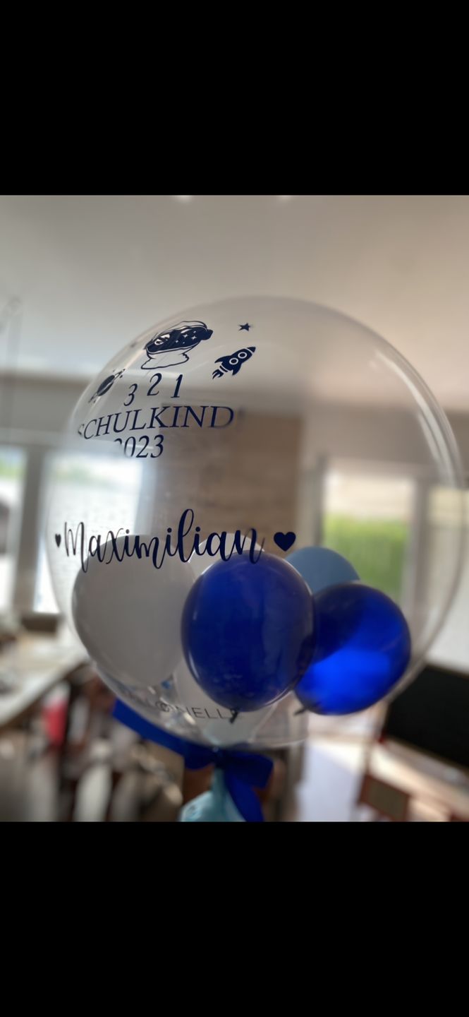 Customer photo review of Schulkind Astronaut Designer Ballon