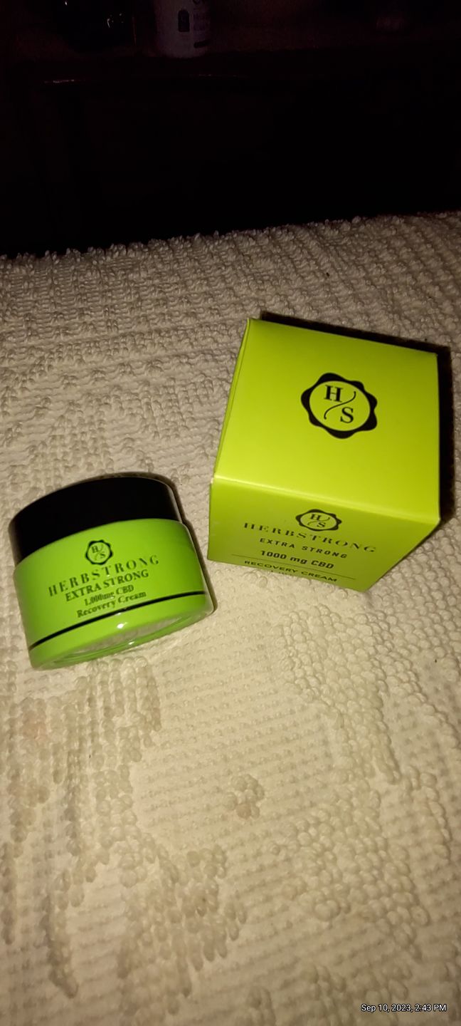Customer photo review of Extra Strong Recovery Cream