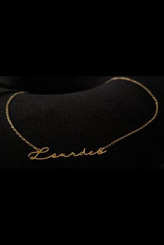 Customer photo review of DAINTY SCRIPT NAME NECKLACE