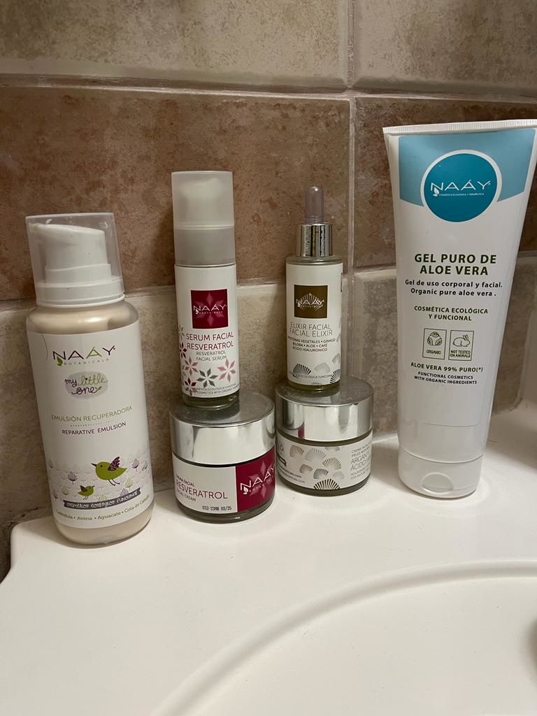 Customer photo review of Crema facial de Ácido Hialurónico y Argán