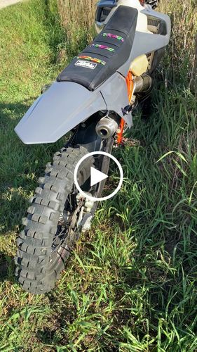 Customer video review of Custom Seat Cover: 17-'18 250/300 SX/XC