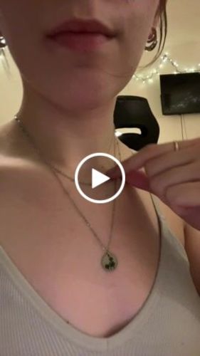 Customer video review of BIRTH FLOWER NECKLACE