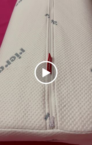 Customer video review of Contour Memory Foam Pillow suitable for Neck & Shoulder Pain