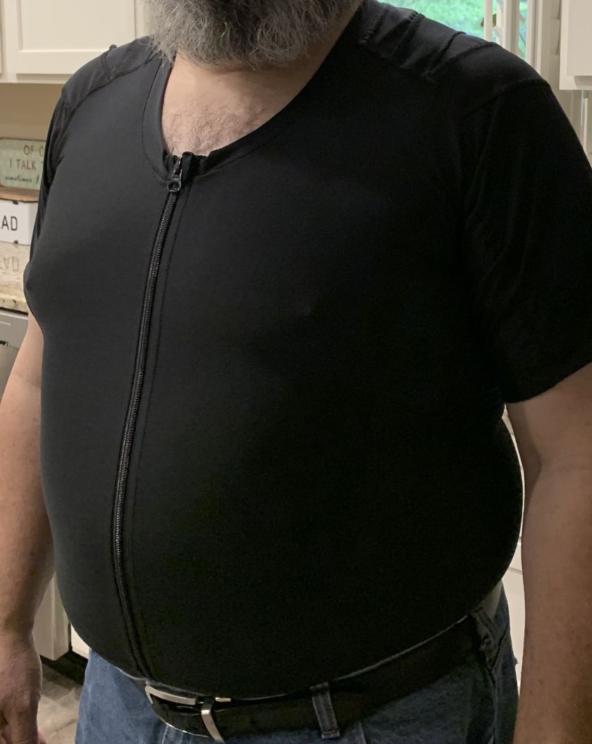 Customer photo review of Camiseta Postural Masculina - Posture Shirt® Com Zipper