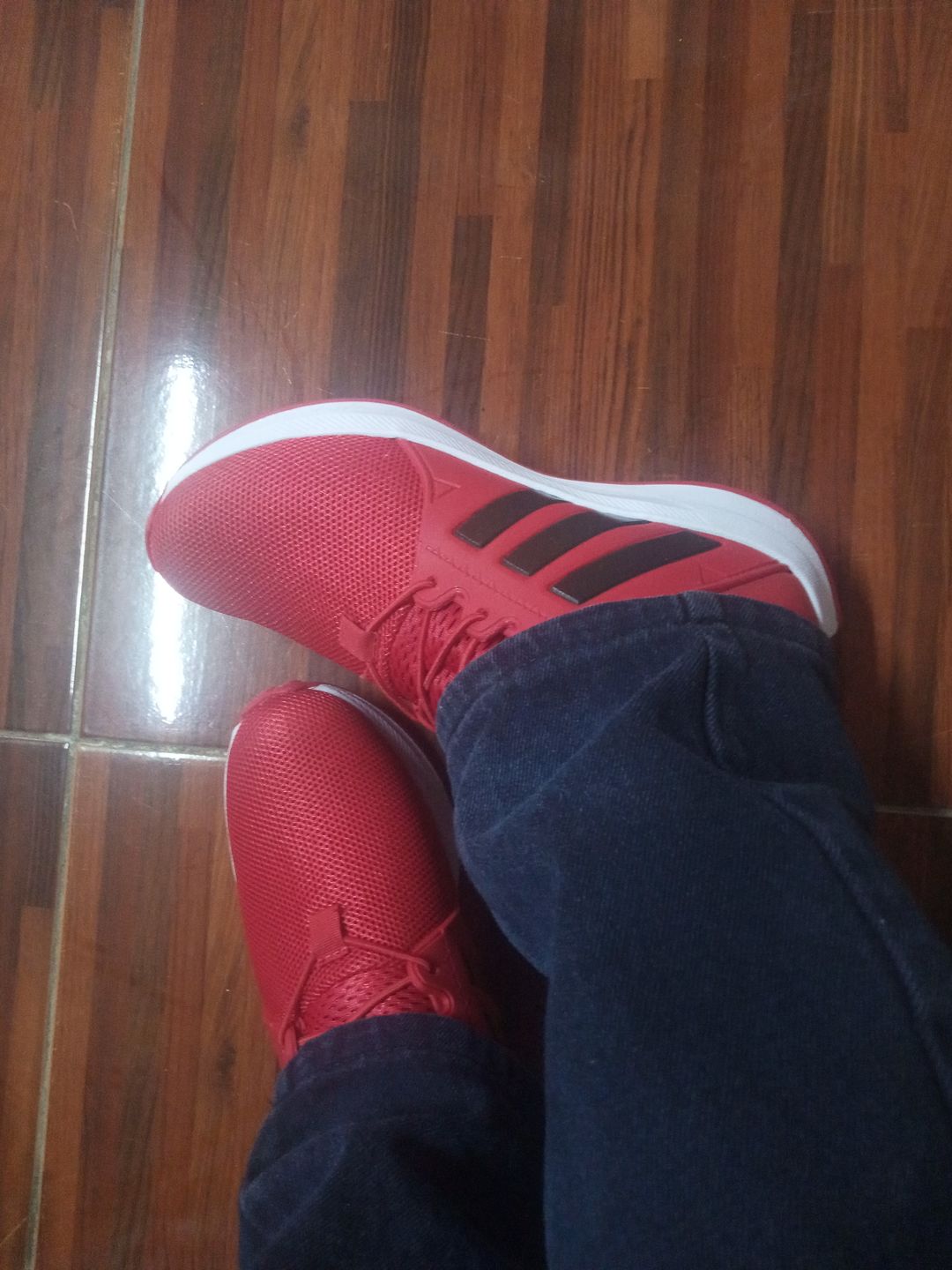 Customer photo review of Tenis 018 Rojo Negro
