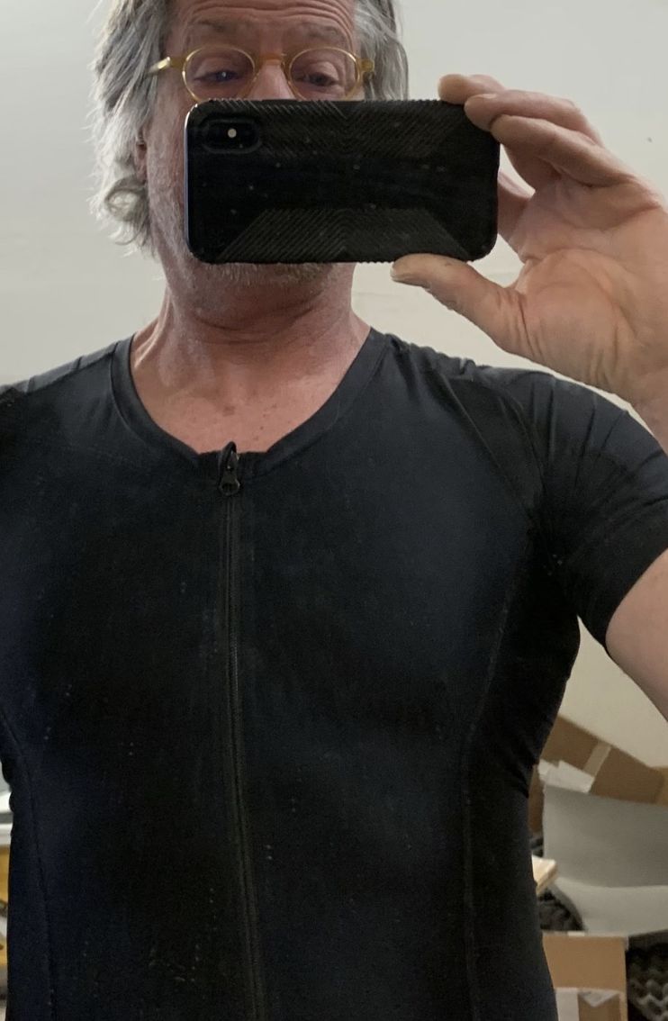 Customer photo review of Camiseta Postural Masculina - Posture Shirt® Com Zipper