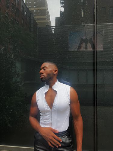 Customer photo review of Mens Solid Seam Detail Zip Sleeveless Bodysuit SKUK08361